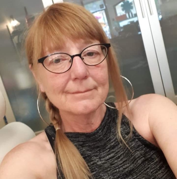 Meet your Posher, Alice - Picture 1 of 1